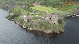 Urquhart Castle - Loch Ness