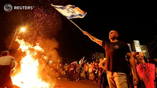 Police break up anti-government protest in Tel Aviv