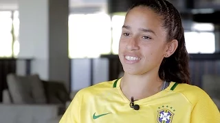 Papo Olímpico: Rafaelle, zagueira da Seleção Feminina na Rio 2016