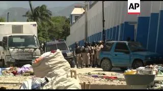 Haiti - Armed gang attack prison, freeing an undetermined number of inmates / 329 prisoners escape f