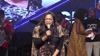 Sinach & JCC Worship Team - The Name of Jesus (SINACH LIVE IN KENYA)