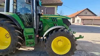 John Deere 6130R vs John Deere 6125M