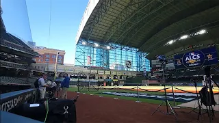 Time-lapse video of Minute Maid Park's roof closing