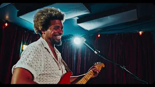 Devon Gilfillian - "Love You Anyway" | A Do512 Lounge Session