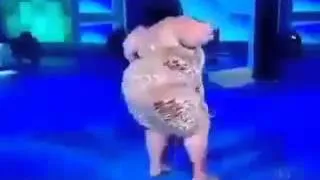 Fat girl dancing in Turkey live