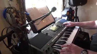 Eleni cover gespeeld op een keyboard psr s770