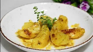 Easy and delicious greek lemon potatoes recipe ! Greek roasted lemon potatoes