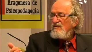 "Las caricias son tan necesarias como la comida o la bebida" - Claude Steiner