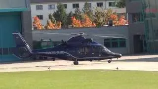 EC 155 mit tiefem Überflug und Landung in Blumberg