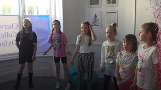 Oxford children's choir has helped "heal souls" of Ukrainian refugees