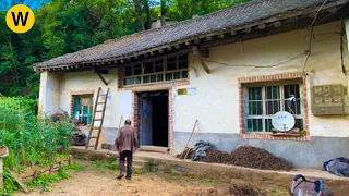 Knowing his grandfather wanted to renovate an old house, grandson helped him renovate it
