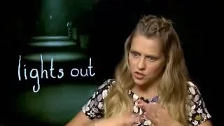 KIEDY GASNĄ ŚWIATŁA - Teresa Palmer