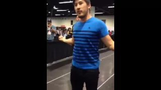 Vidcon 2015 Markiplier Does The Foot Thing