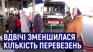 У Житомирі вдвічі зменшилася кількість пасажирів приміських автобусів