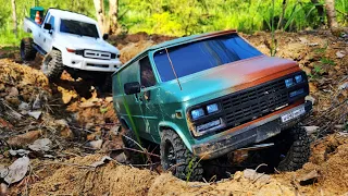 Не смешите меня! ЛЕГЕНДА Land Cruiser 70 против микроавтобуса? Вы серьезно? ... RC OFFroad 4x4