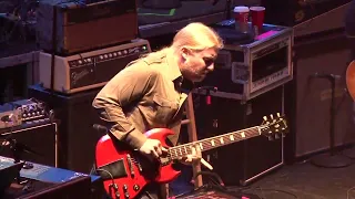 Derek Trucks!!Amazing Slide Solo!!The Sky Is Crying-12-03-2011