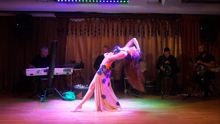 Hayart albi maak - Bellydance improvisation with live band -  ام كلثوم - حيرت قلبى معاك