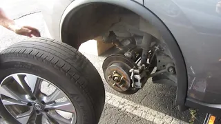 Replacing rear brake pads on Nissan Murano 2018/Murano 2018更換後剎車片/Замена тормозных колодок на Murano