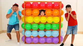 Jason y Alex Balloons Cube Challenge | Jason Vlogs ESP