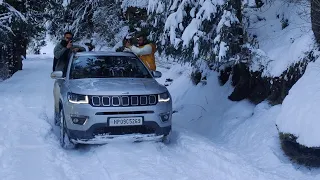 Exploring first snow of 2021 in a Jeep Compass 4×4.