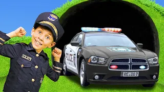 The Kids disguised as policemen make a car chase 🚔🚓