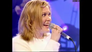 Tom Jones & Cerys Matthews : Baby, It's Cold Outside (HQ) Live 1998