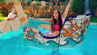 CONSTRUÍ UN BARCO DE CAJAS DE CARTÓN EN LA PISCINA | Lyna Vlogs