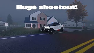 house robbery turns into a massive shootout! - erlc roleplay