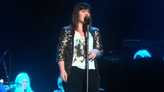 Kelly Clarkson - Fix You (Albany 1/17/12)