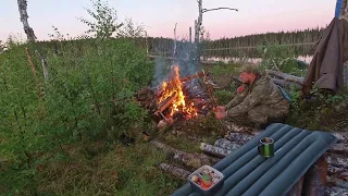 НОЧЕВКА В ТАЙГЕ. ДИКАЯ КУХНЯ. ЩУКА НА РОЖНЕ. РЫБАЛКА НА СЕВЕРЕ. БЕСПОКОЙНАЯ НОЧЬ В ГАМАКЕ.