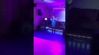 Русская девушка танцует лезгинку!!!
