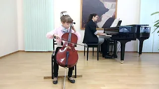Карпова Анна, виолончель соло, младшая В,Мостовская ДШИ