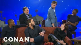 Chris Hemsworth’s Over The Shoulder Pose | CONAN on TBS