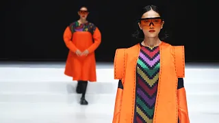 Glamour buzz by Indonesia Fashion Week 2023 | FashionTV | FTV