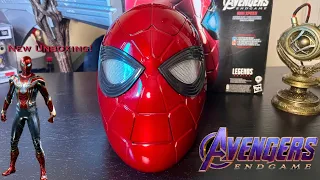 IRON SPIDER HELMET new UNBOXING and REVIEW! (Marvel Legends Series)