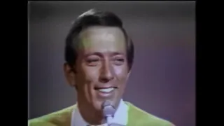 Andy Williams- Raindrops Keep Fallin’ On My Head (Live)