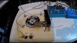 Ambient Noisebox DIY with Pickup & Piezodisc