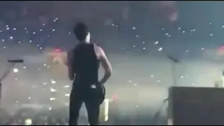 Shawn Mendes tripping on stage