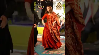 Sady Dil Ty Couple Dance on Wedding Family 🥰❤️❤️ #dance #trending #weddingdress
