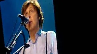 Paul McCartney - Yesterday - Cologne- 1 december 2011