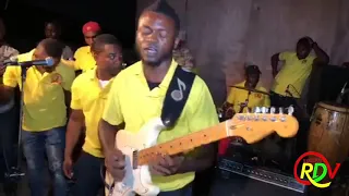 KENEL ANTOINE  RETOUNEN NAN SEPTENTRIONAL ME KOMAN GUITARIS TAP DEPOZE NAN BORD DE MER DE LIMONADE