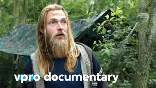 Forever detached from society | Outsiders | VPRO Documentary