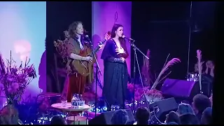 Nessi Gomes & Ajeet - Alive (Live in Dublin)