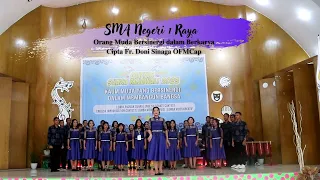 SMA Negeri 1 Raya | Orang Muda Bersinergi dalam Berkarya Cipta Fr. Doni Sinaga OFMCap