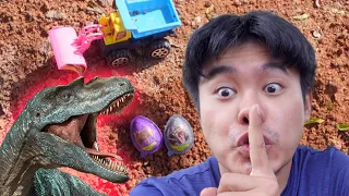 ไดโนเสาร์ออกไข่ 🦖 เอารถแม็คโครไปขุดไข่ไดโนเสาร์ | หนังสั้น