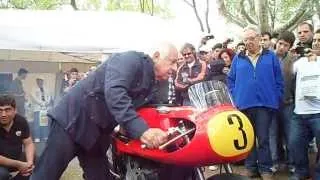 Gilera 500/4 1957 con Benedicto "Chiche" Caldarella Autoclasica 2013 12/10/2013