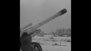 15cm sFH 18/40 in action during the Battle of Nevel in late 1943