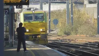 Network Rail MPV DR98971 + DR98921 @ Ashford International on 3S78 with Tones! 17/11/18