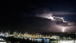 Amazing Lightning Illuminates The Sky Over Miami, Florida