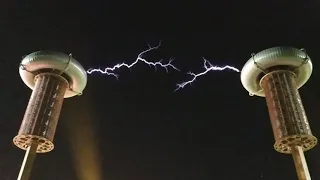 Sextant Tesla Coil plays "Aerodynamic" at unSCruz 2018.